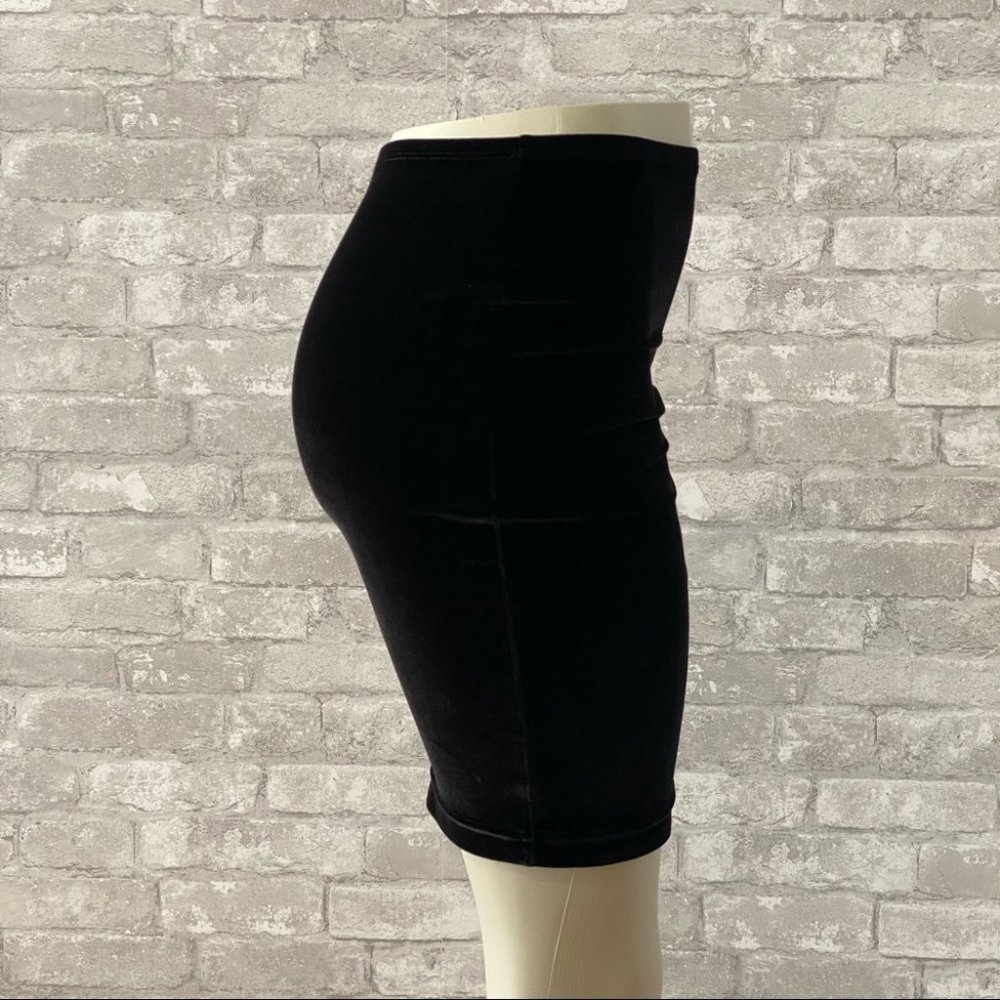 SOLD | American Apparel Black Velvet Mini Skirt - Picture 2 of 16